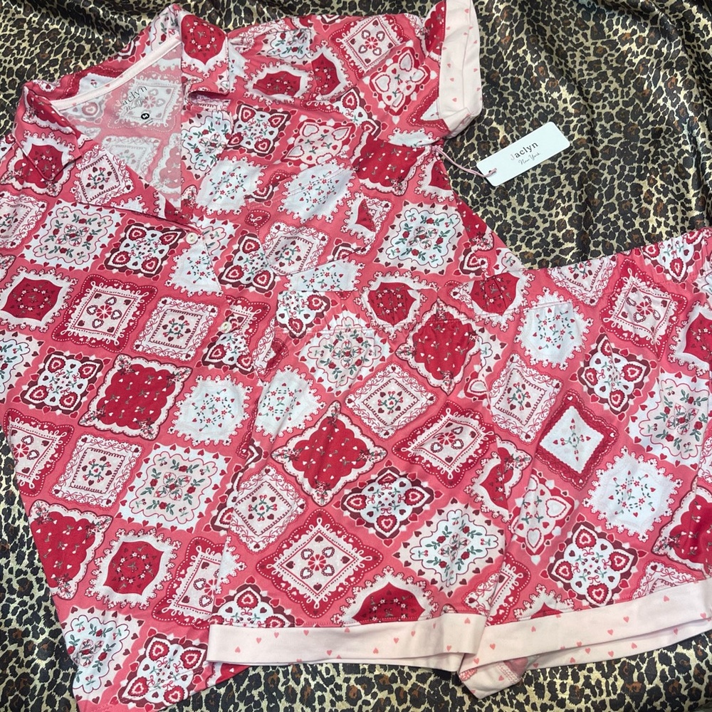 Jaclyn New York Pink Pajama Set - Picture 10 of 10